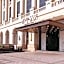 Ningbo Nantang Old Street Poning Hotel