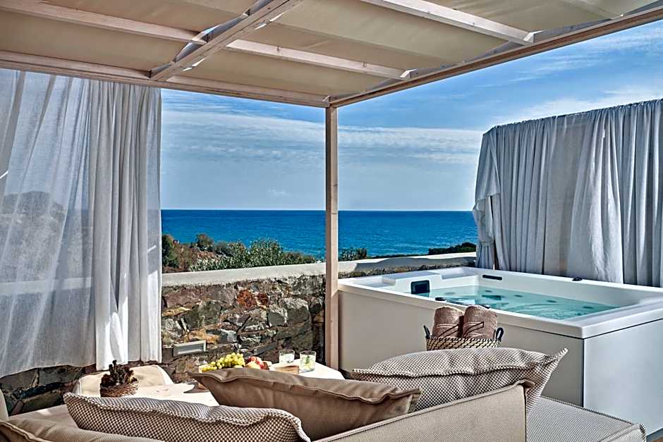 Volcano Luxury Suites Milos - Adults Only