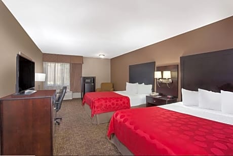 1 King Bed 2 Queen Bed Non-Smokingfamily Suite With Free Wi-Fi