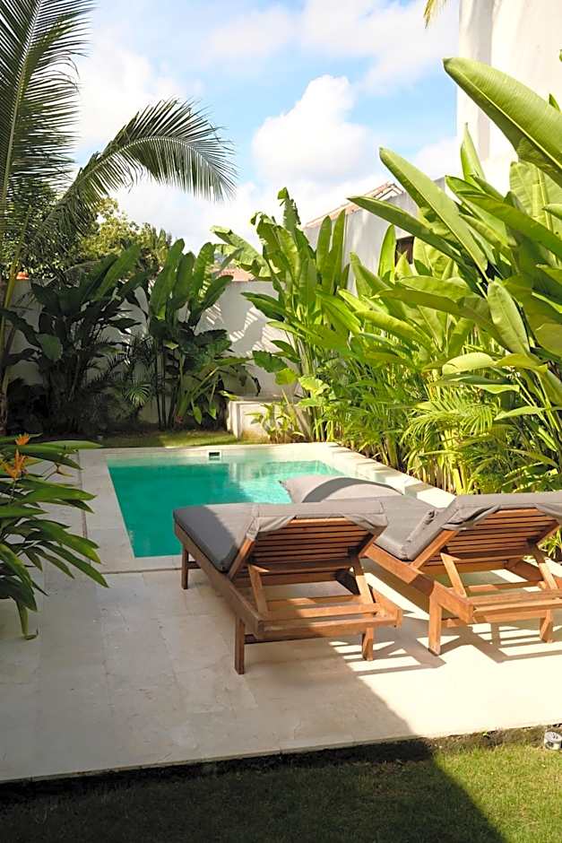 Flora Villa Priv Pool By Yemaya