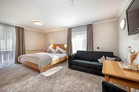 Triple Room with Balcony