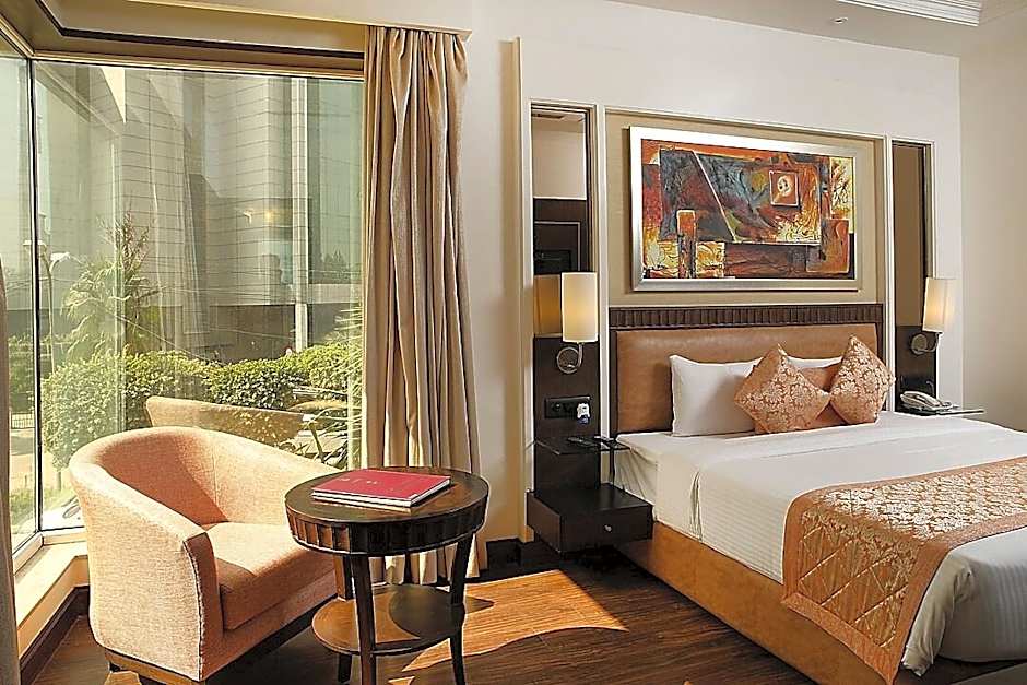 Inde Hotel Signature Tower