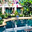 Le Casa Bang Saen Hotel