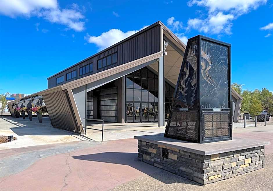 Coast Fort St John Hotel