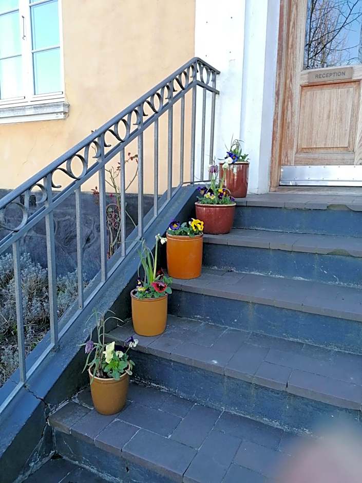 Femmasteren Hotel & Hostel