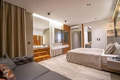 Deluxe Room with Jacuzzi
