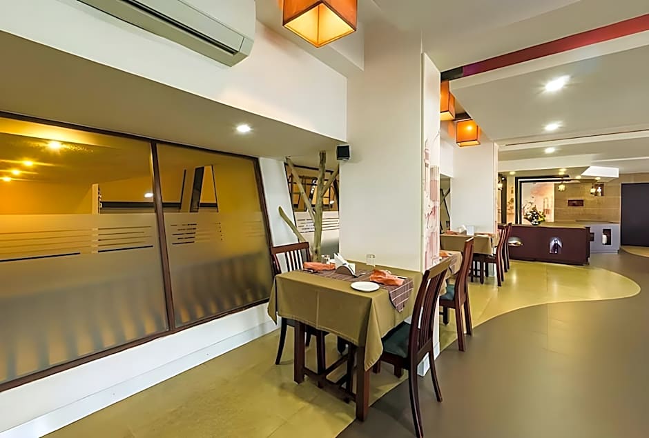 Manuelsons Malabar Palace