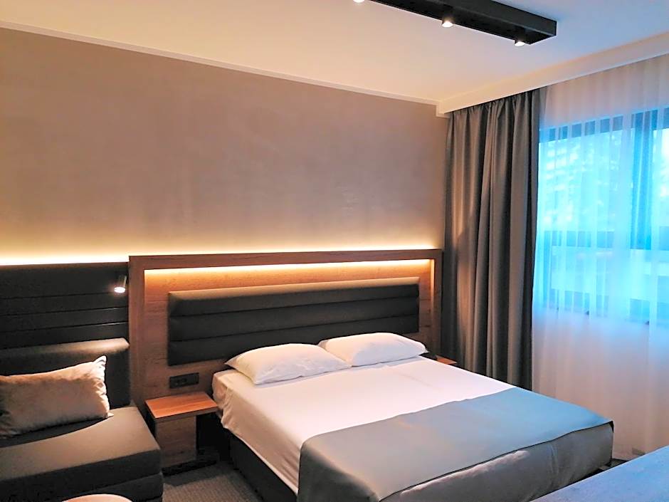 Hotel Aristos