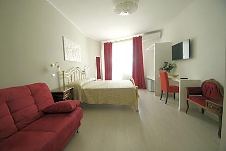 Double Room with Balcony (3 Adults)