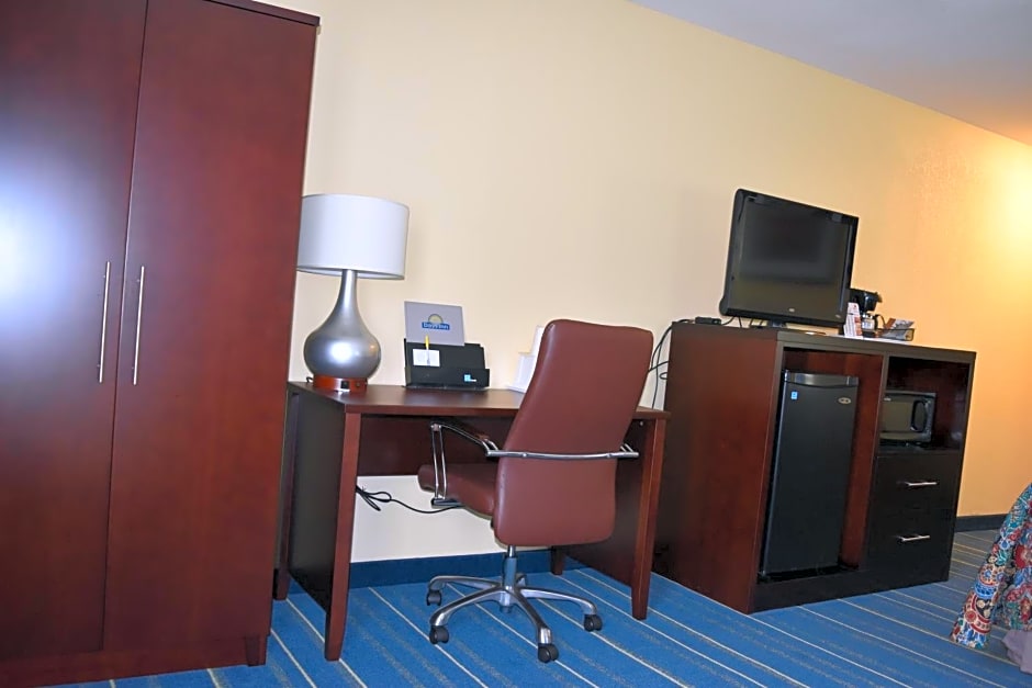 Days Inn by Wyndham Grand Island