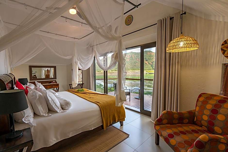 Tau Game Lodge