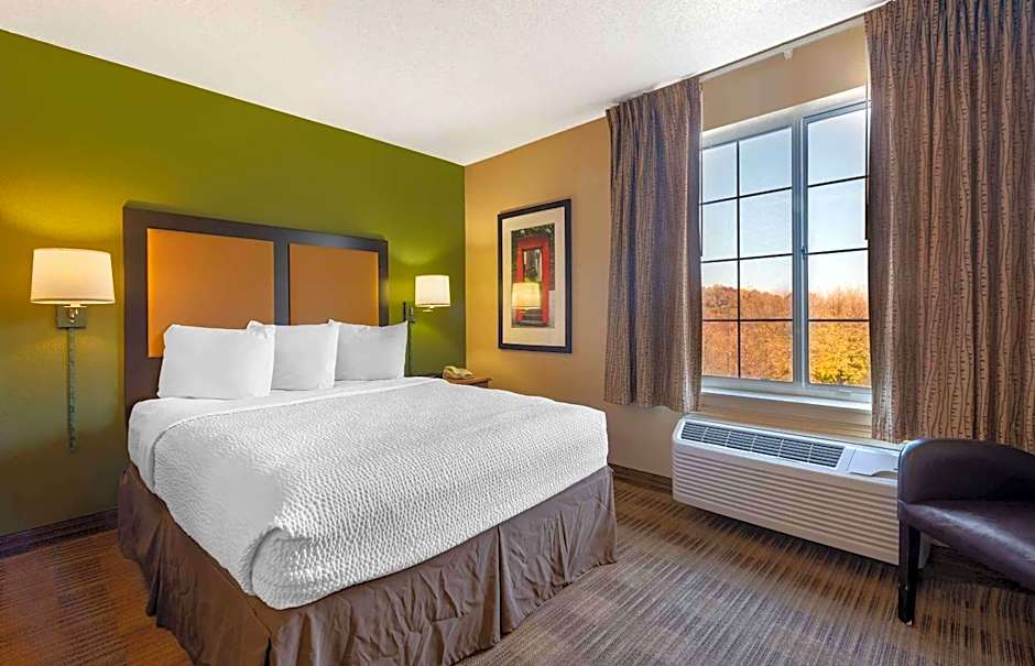 Studio 6 Extended Stay Minneapolis Airport Eagan North MN
