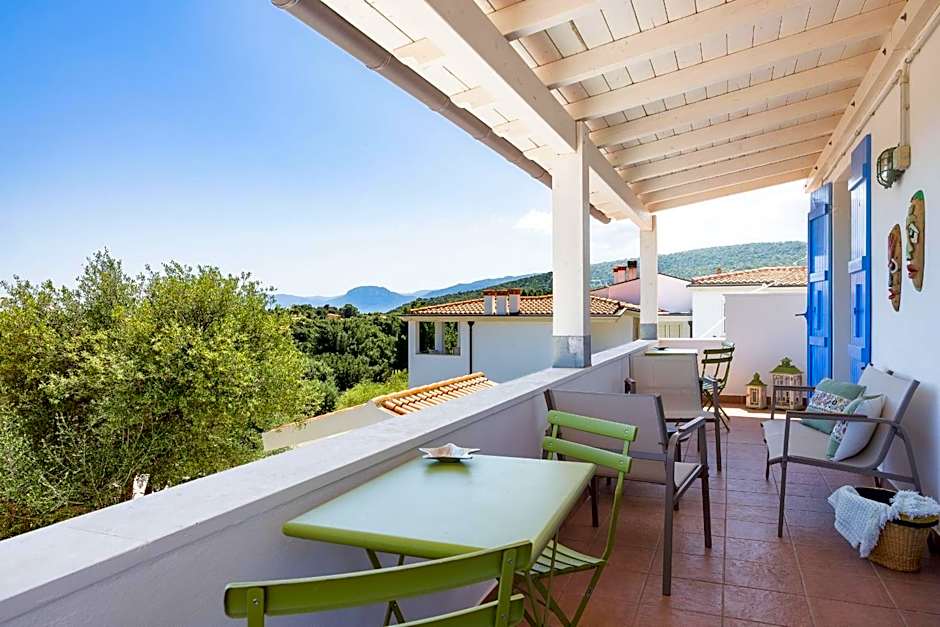 PALMASERA CHARMING - Rooms & Suites