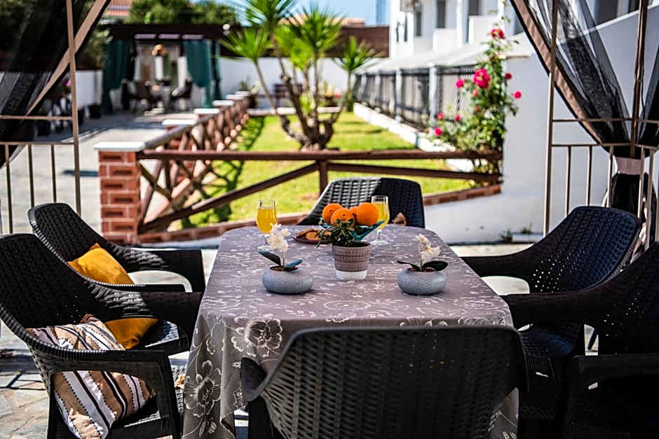 Kolevri Studios - 650m from Laganas Center, by ZanteWize