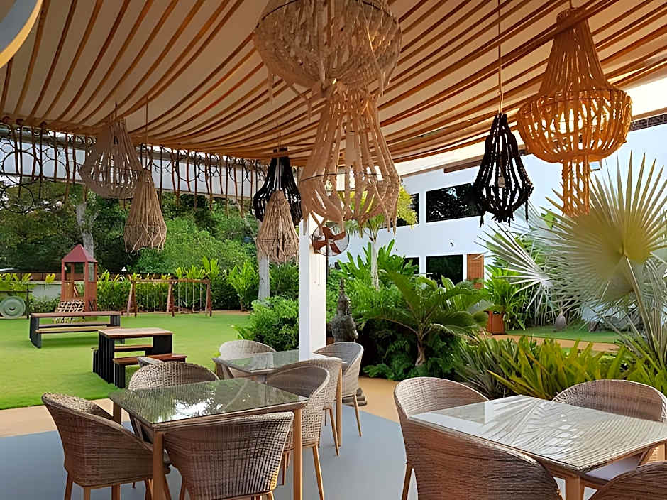 Zee Luxury Boutique Hotel