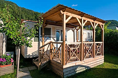 Mobile Home (4 People)