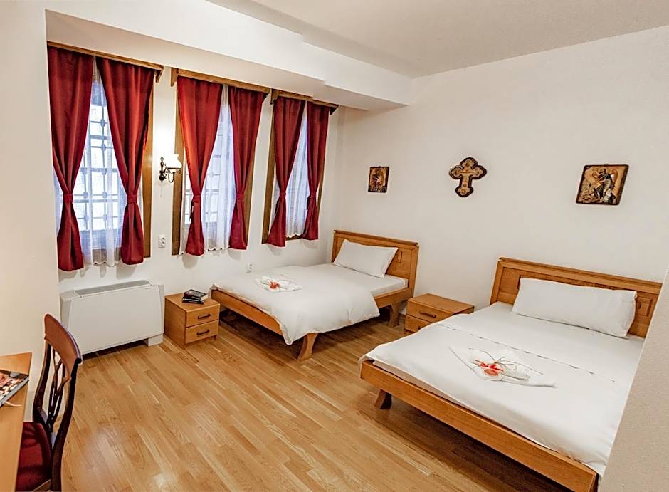 Guest Mansion, Гостински Палат