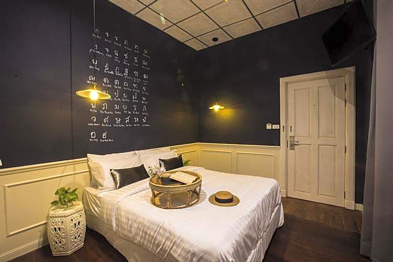 Azure Hostel Bangkok