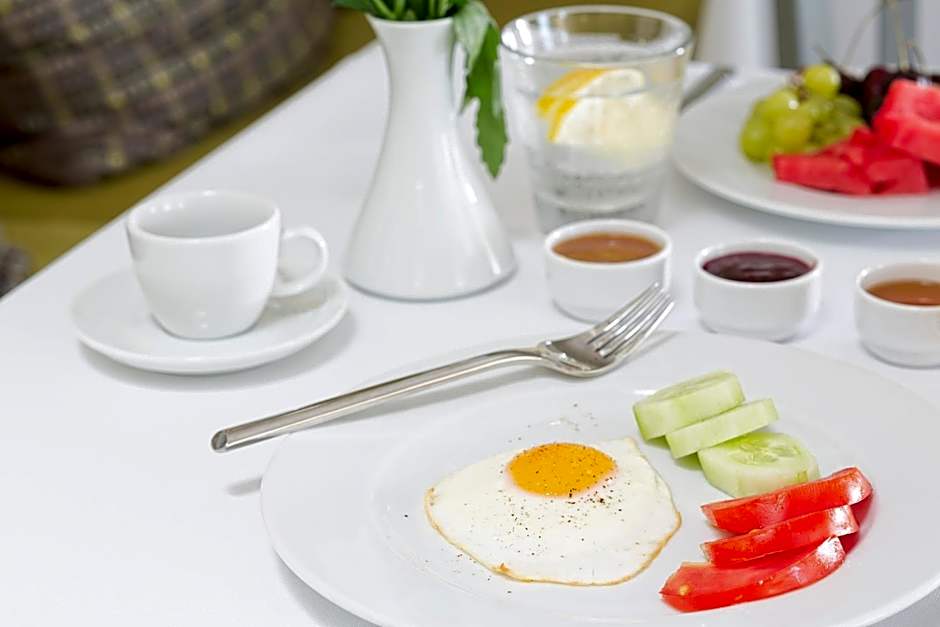 Kouros Art Hotel (Adults Only)