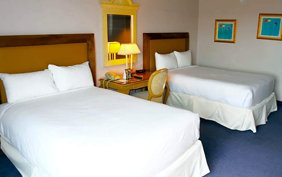 Laughlin River Lodge