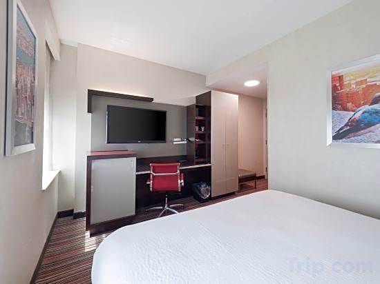 The Herald by LuxUrban