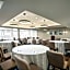 Wyndham Newport Hotel