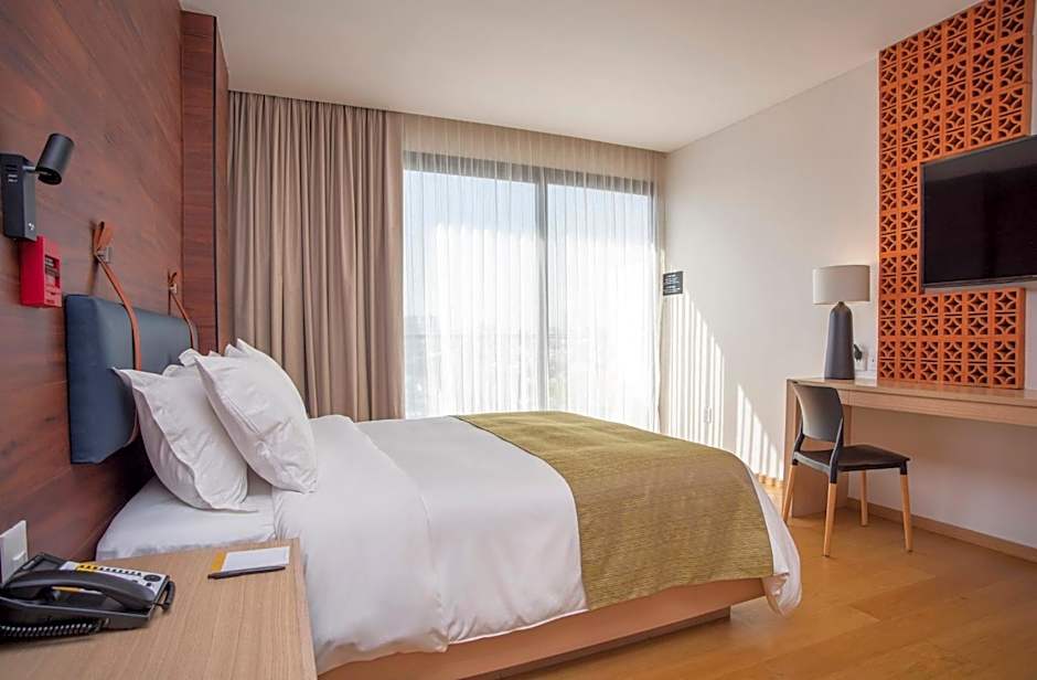 Voco Guadalajara Neruda By IHG