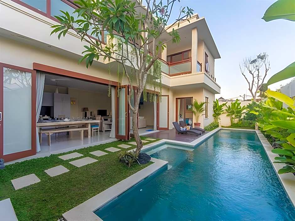 Villa Tepi Sungai