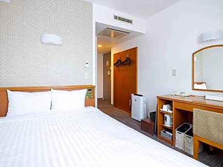 Double Room - Non-Smoking