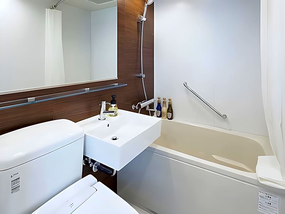Hotel Mystays Yokohama Kannai