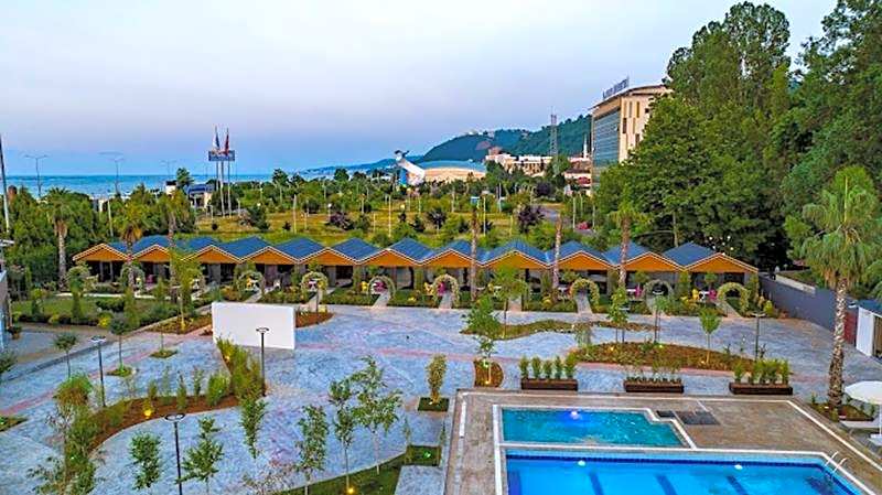 Green Palace Suite Hotel