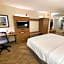 Holiday Inn Express Hotel & Suites Lynnwood By IHG