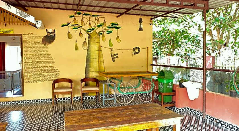 Girassol Service Villa