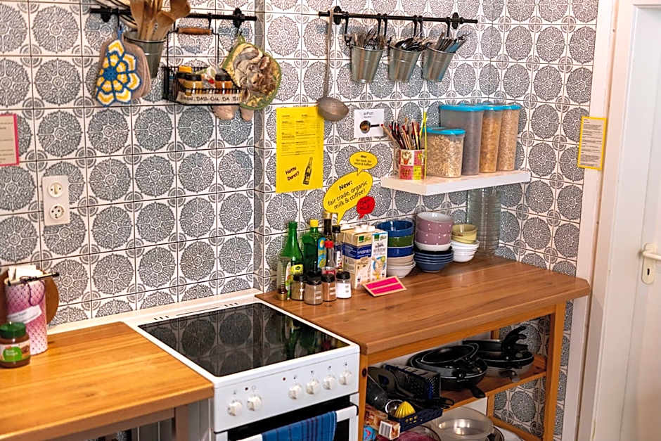 Lotte - The Backpackers