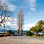Jack & Di's Waiteti Lakefront Motel