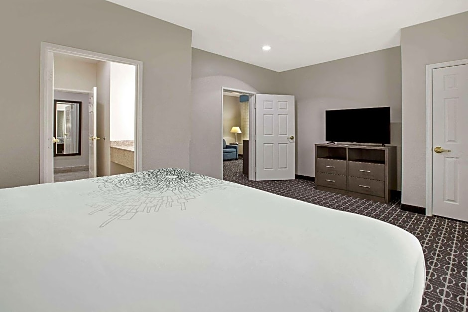 La Quinta Inn & Suites by Wyndham Sulphur Springs