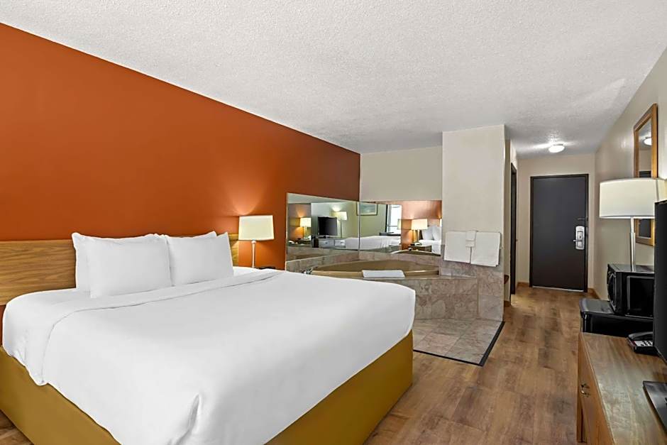 Econo Lodge Manistee