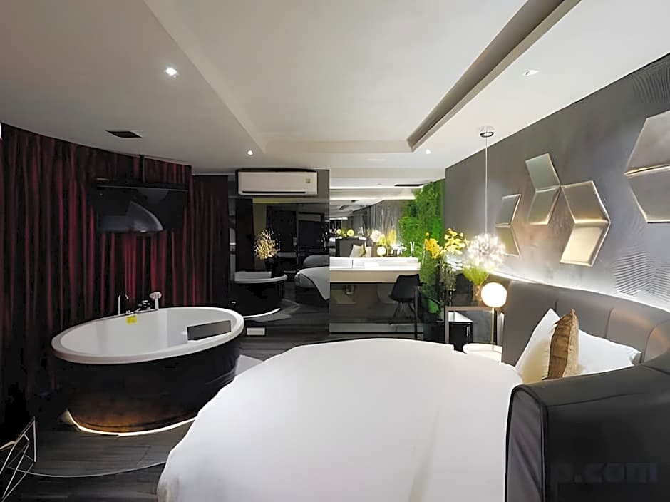 Bonita Signature BTX Hotel 