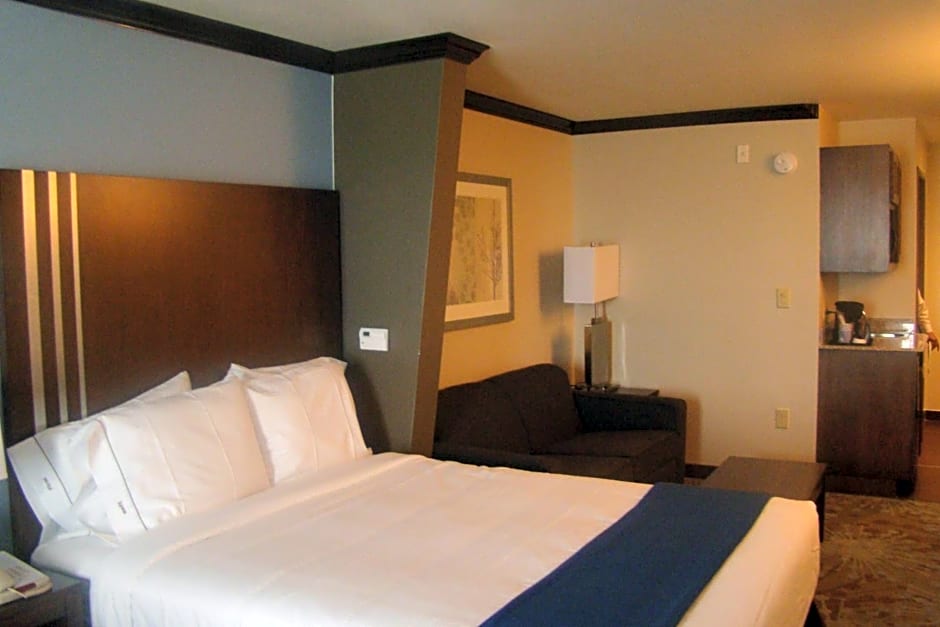 Holiday Inn Express & Suites San Antonio NW Near Seaworld by IHG