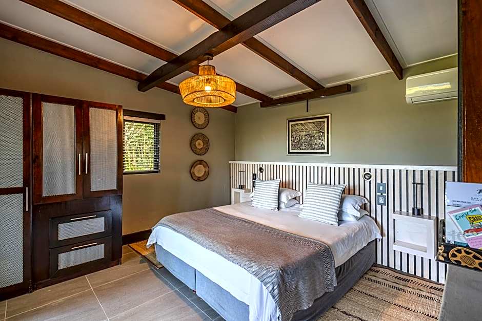 Hog Hollow Country Lodge
