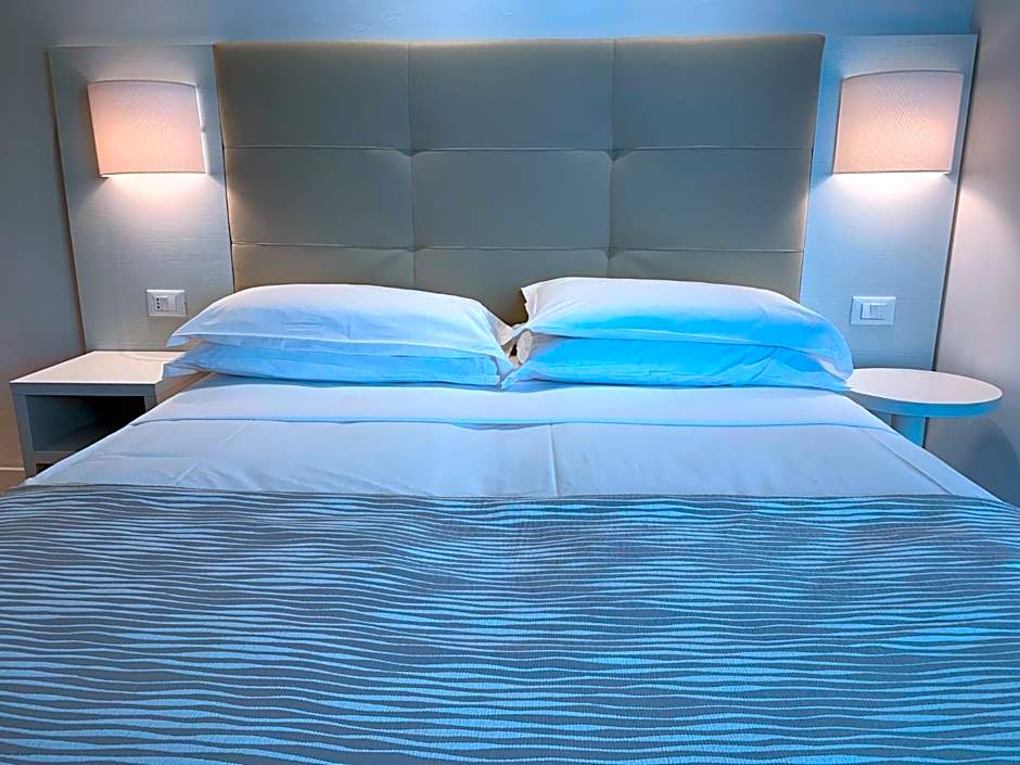 Hotel Nizza Frontemare Superior 3 Stelle