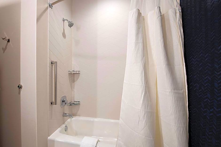 Fairfield Inn & Suites By Marriott Dayton North