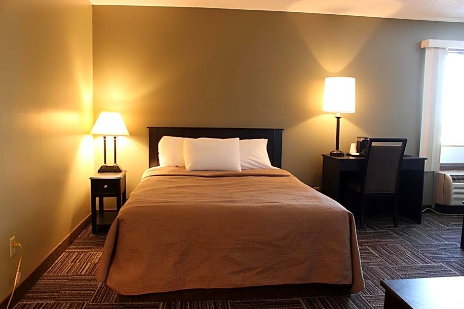 Sunlac Inn Devils Lake