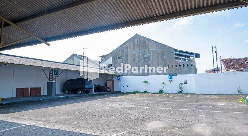 Kost Jennaira Syariah Jogja City Mall Yogyakarta RedPartner