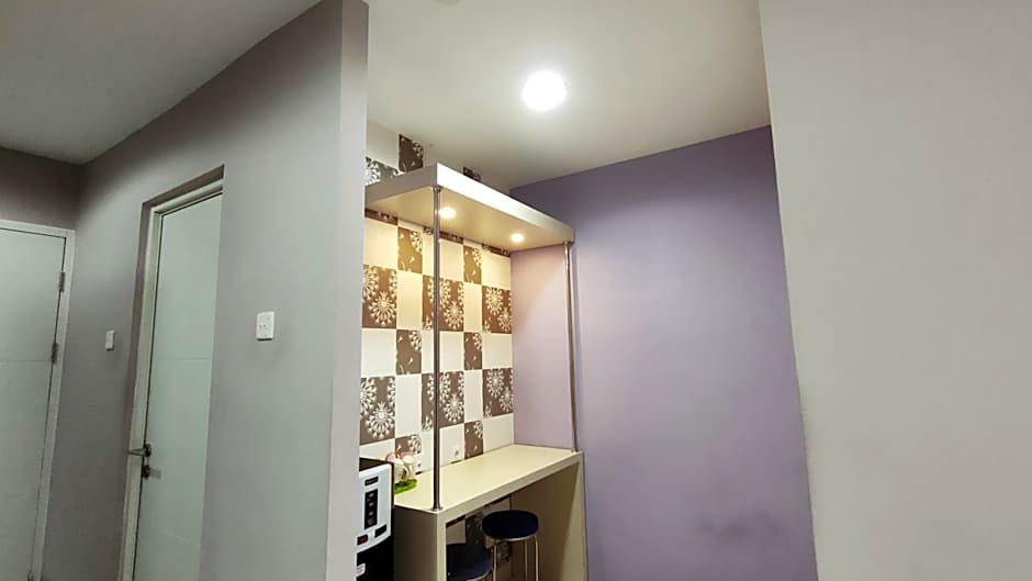 Kozy Room Sentul Tower Apartemen