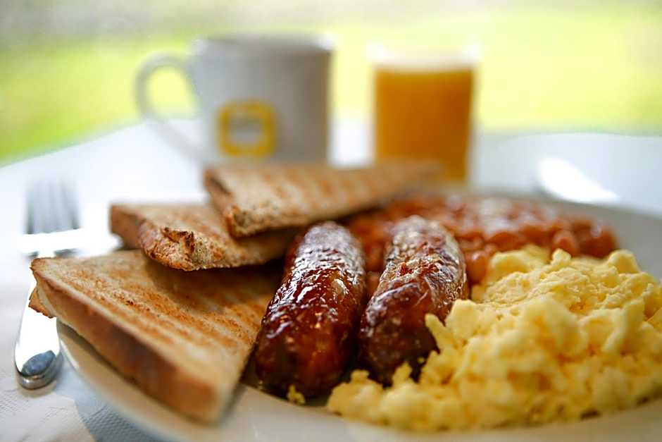 Holiday Inn Express Manchester Airport By IHG