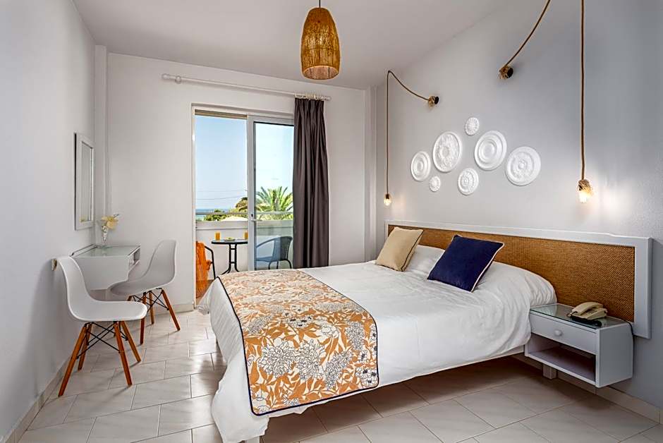 Mrs Chryssana Beach Hotel