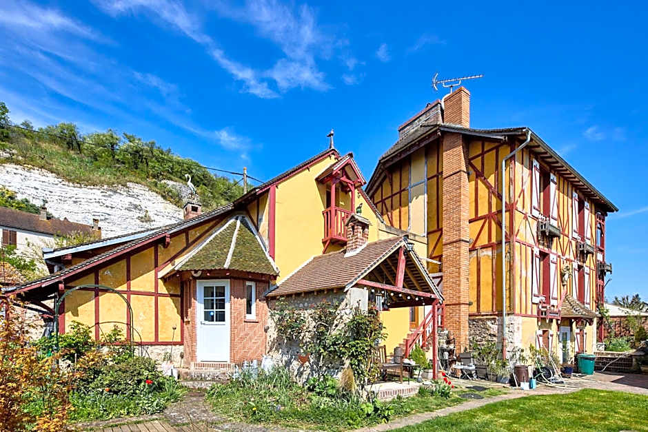 Photo 1 of 50 of Les Papouz GIVERNY