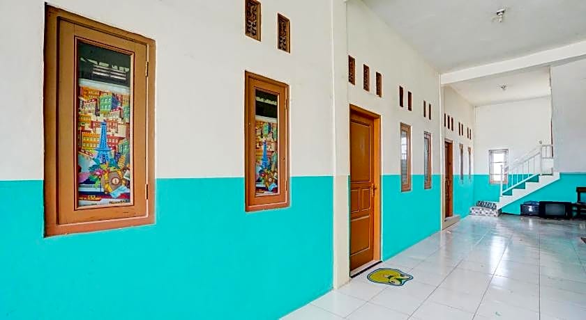 OYO Life 93075 Nova Jaya 2 Homestay Syariah