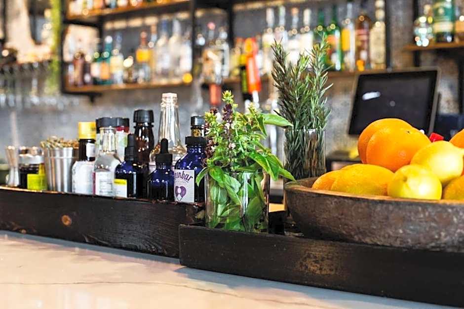 Deep Ellum Hostel - Adults Only